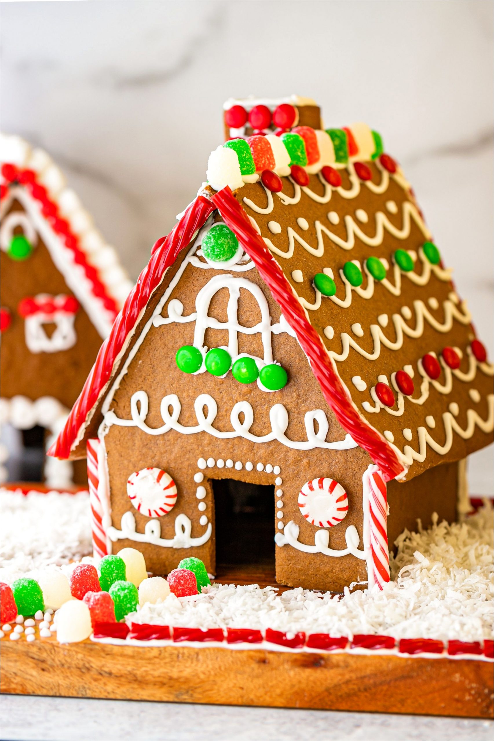how to make a gingerbread house